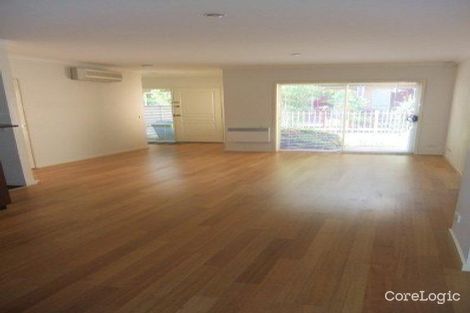 Property photo of 10 Rimfire Walk Maribyrnong VIC 3032