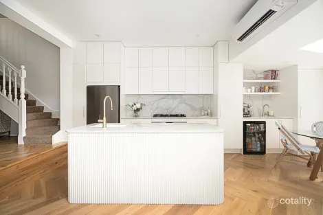 Property photo of 48 Mill Hill Road Bondi Junction NSW 2022