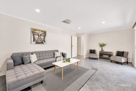 Property photo of 2B Canberra Drive Aberfoyle Park SA 5159