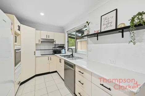Property photo of 1 Unicomb Close Rutherford NSW 2320