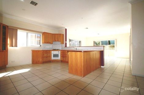Property photo of 70 Hopetoun Circuit Yarralumla ACT 2600