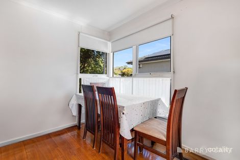 Property photo of 9 Holmes Road Mooroolbark VIC 3138