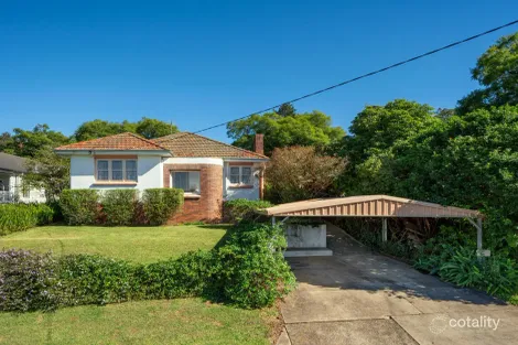 Property photo of 3 Curzon Street Mount Lofty QLD 4350