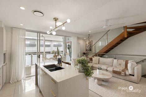 Property photo of 2/25 Pockley Street Morningside QLD 4170