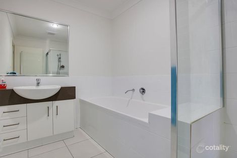 Property photo of 27 Hookes Terrace Springfield Lakes QLD 4300