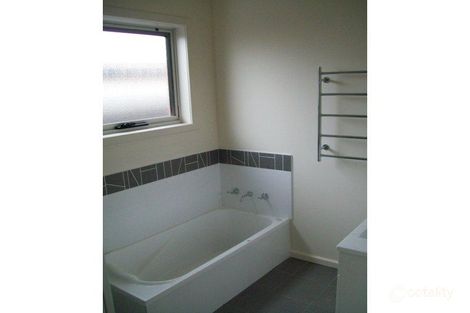 Property photo of 5 Botanic Court Hamilton VIC 3300