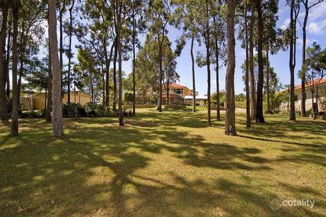 Property photo of 16 Riverdowns Crescent Helensvale QLD 4212
