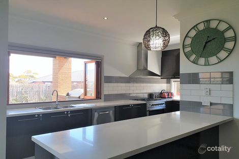 Property photo of 17 Muster Street Manor Lakes VIC 3024