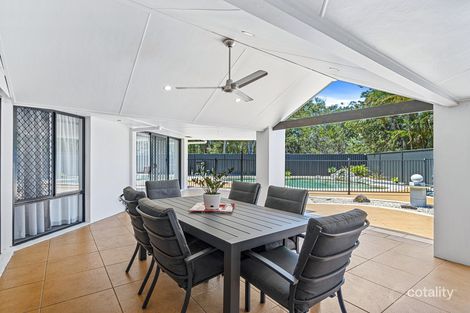 Property photo of 45 Lakeshore Drive Helensvale QLD 4212