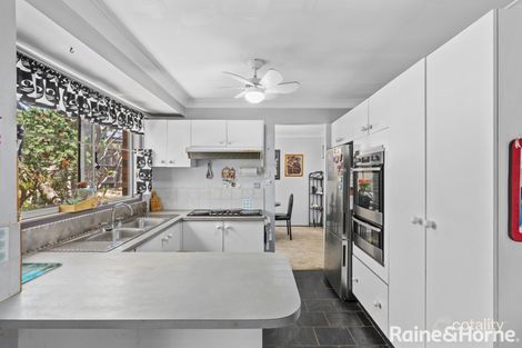 Property photo of 7 Ross Place Minto NSW 2566