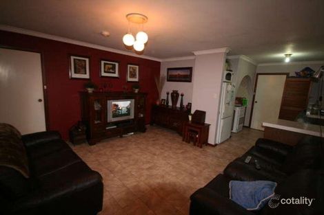 Property photo of 32 Windsor Drive Gosnells WA 6110