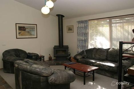 Property photo of 7 Confait Court Berwick VIC 3806