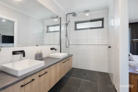 Property photo of 17 Havana Street Cardigan VIC 3352