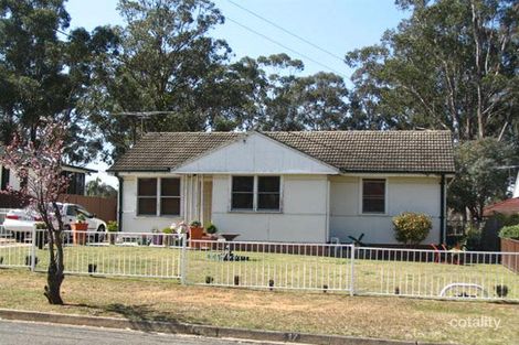 17 Yalta St, Sadleir, NSW 2168