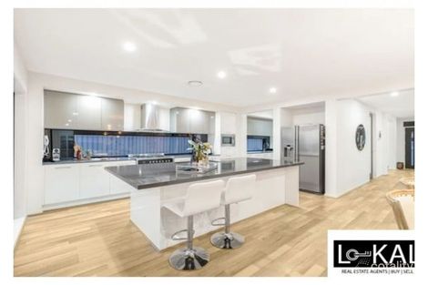 Property photo of 6 Southview Crescent Carindale QLD 4152