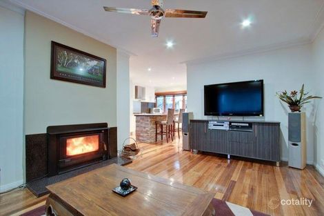 Property photo of 30 Esther Crescent Mooroolbark VIC 3138