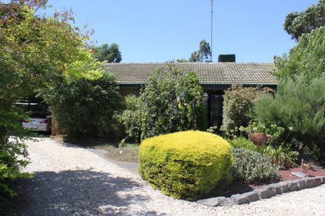 Property photo of 8 Beresford Crescent Darley VIC 3340