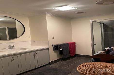 Property photo of 6 Castles Crescent Kyneton VIC 3444