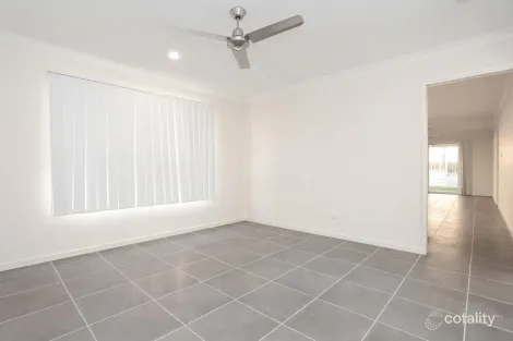 Property photo of 11 Therese Circuit Augustine Heights QLD 4300