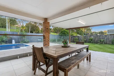 Property photo of 18 Kirralee Crescent Upper Kedron QLD 4055