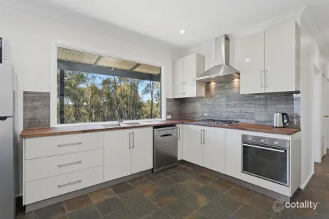 Property photo of 100 Grevillea Place Morangup WA 6083