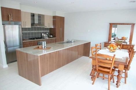 Property photo of 1 Regency Road Roxburgh Park VIC 3064