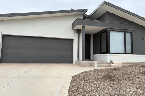 2 Fulham Cct, Bacchus Marsh, VIC 3340