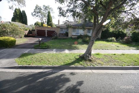 27 Coromandel Cres S, Knoxfield, VIC 3180