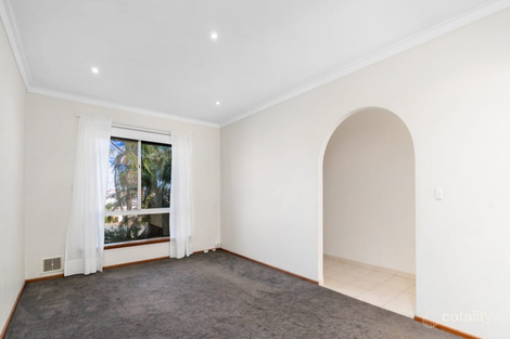 Property photo of 18 Steinbeck Place Spearwood WA 6163