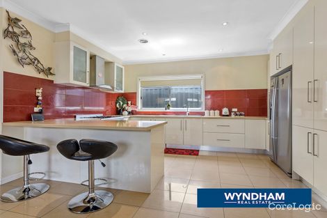 Property photo of 27 Hindmarsh Drive Manor Lakes VIC 3024