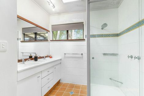 Property photo of 4 Camden Court Arana Hills QLD 4054