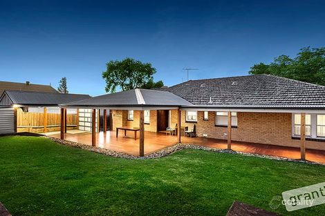 Property photo of 4 Rutland Road Berwick VIC 3806