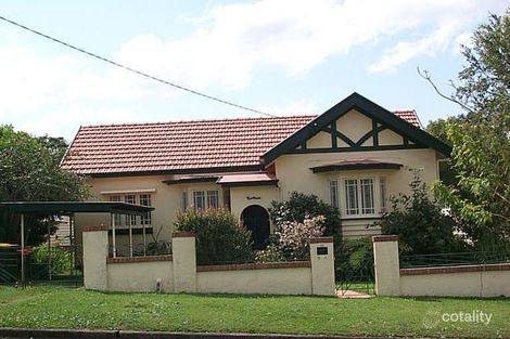 77 Grevillea Rd, Ashgrove, QLD 4060