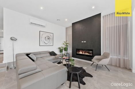 Property photo of 16 Waters Way Hillside VIC 3037