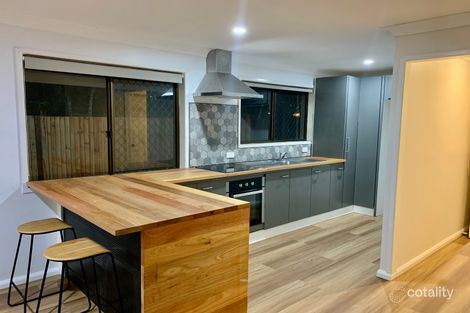 5 Curlew Cres, Eagleby, QLD 4207