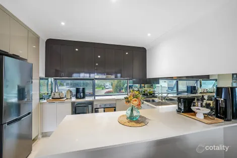 Property photo of 16/5036 Emerald Island Drive Carrara QLD 4211