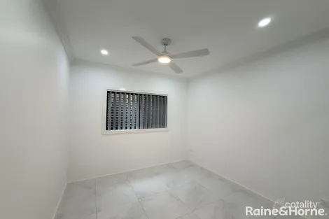 Property photo of 14 Kitson Place Minto NSW 2566