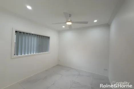 Property photo of 14 Kitson Place Minto NSW 2566