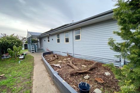 Property photo of 11 Boree Place Macquarie Fields NSW 2564