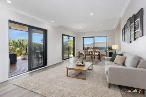 Property photo of 9 Flint Place Illawong NSW 2234