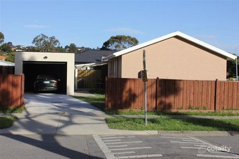 Property photo of 8 Bittern Drive Endeavour Hills VIC 3802