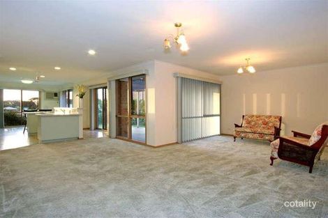 Property photo of 18 Fourth Avenue Rosebud VIC 3939