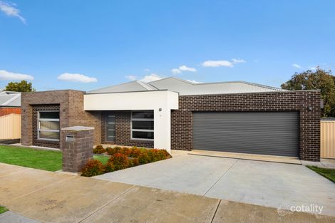 11 Linsdell Ct, Canadian, VIC 3350