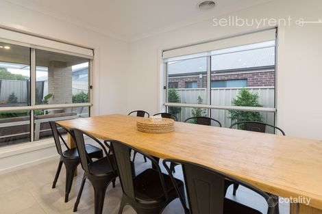 Property photo of 40 Ruthven Circuit Wodonga VIC 3690