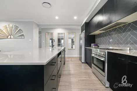 Property photo of 5 Ouita Close Greta NSW 2334