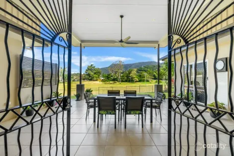 Property photo of 11 Marigold Close Mooroobool QLD 4870