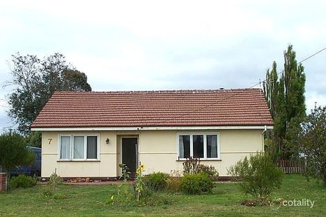 7 Carbine St, Orana, WA 6330