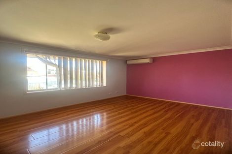 Property photo of 27 Griffin Place Doonside NSW 2767