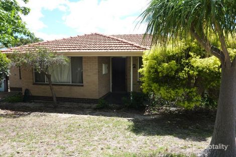 Property photo of 34 Ferdinand Crescent Coolbellup WA 6163