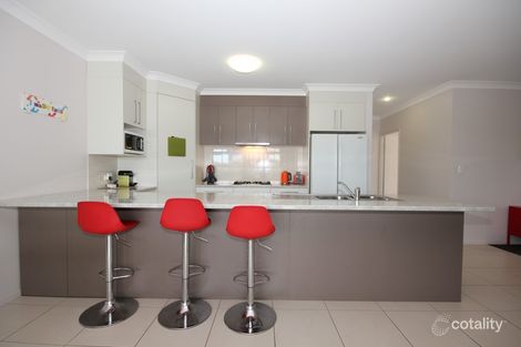 Property photo of 16 Wedgeleaf Place Ashfield QLD 4670